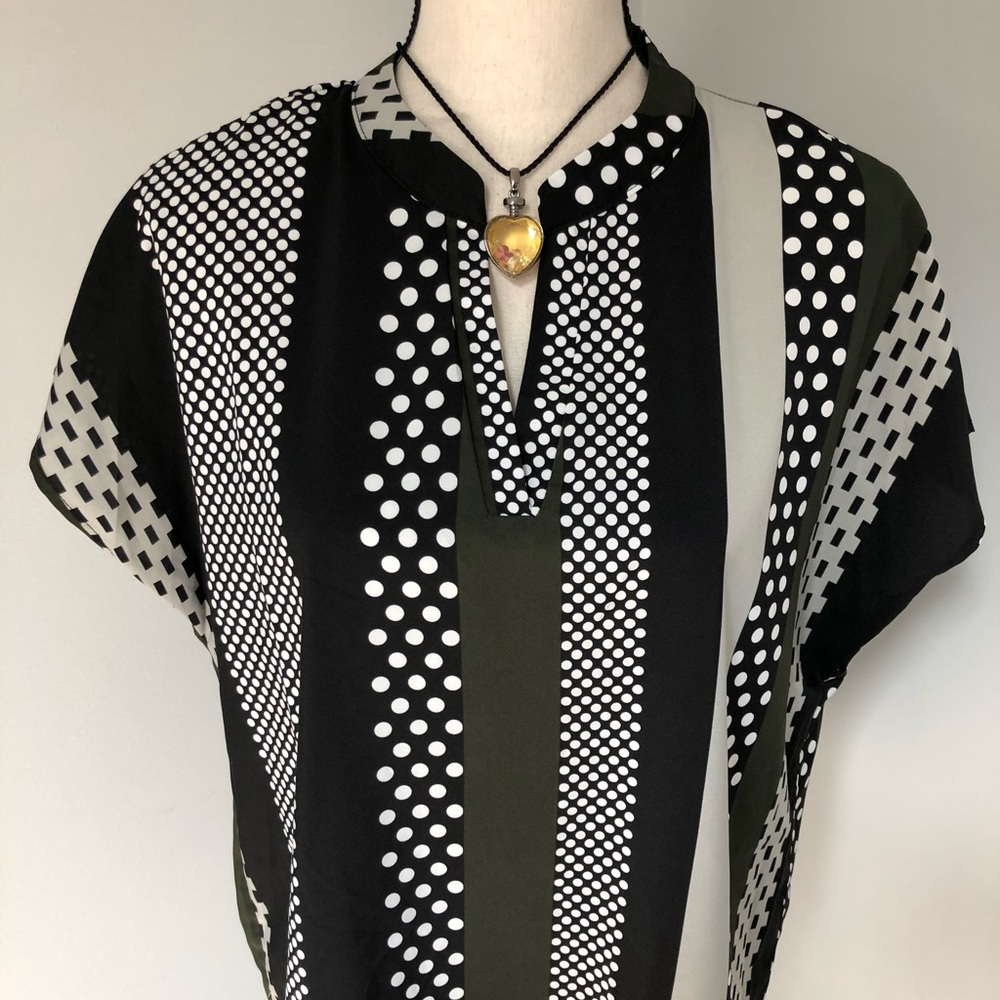 Printed Patchwork Notched Collar Top Size Large